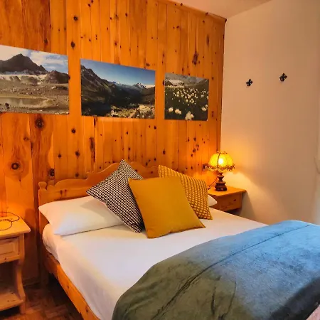 アパート Nelida Myholidaylivigno *