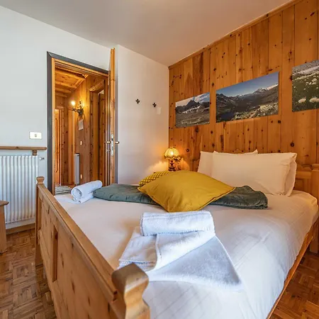 Nelida Myholidaylivigno アパート リヴィーニョ